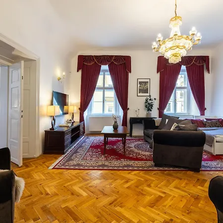 Large 110 M2 By The Old Town Square Apartament Praga
